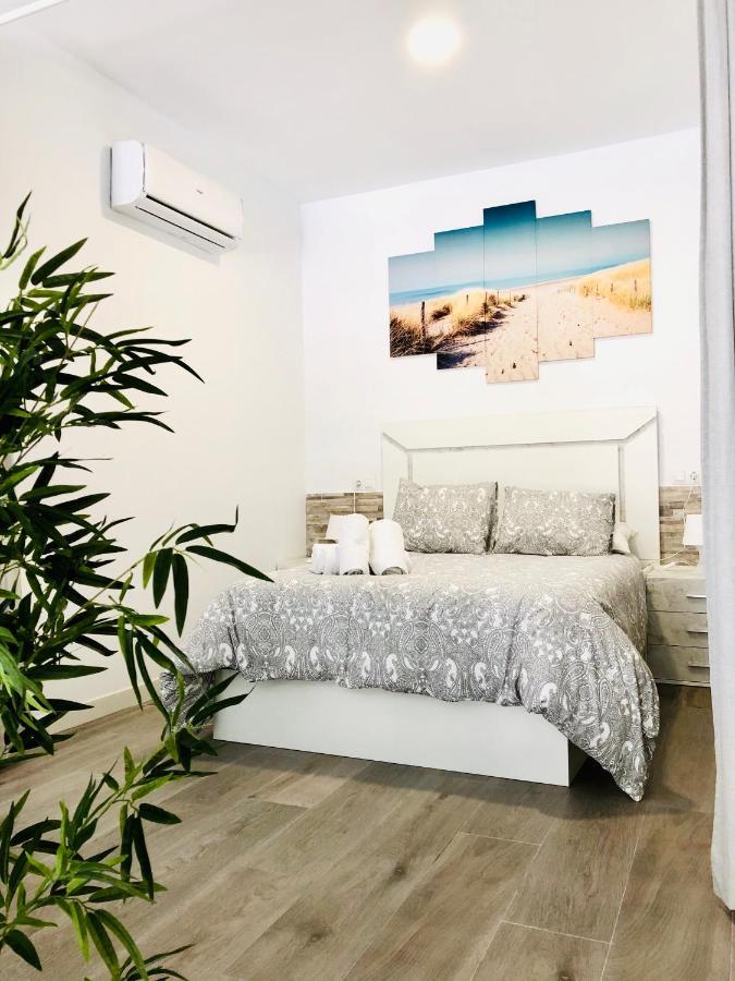 Luxury Carihuela Beach Torremolinos Exterior photo