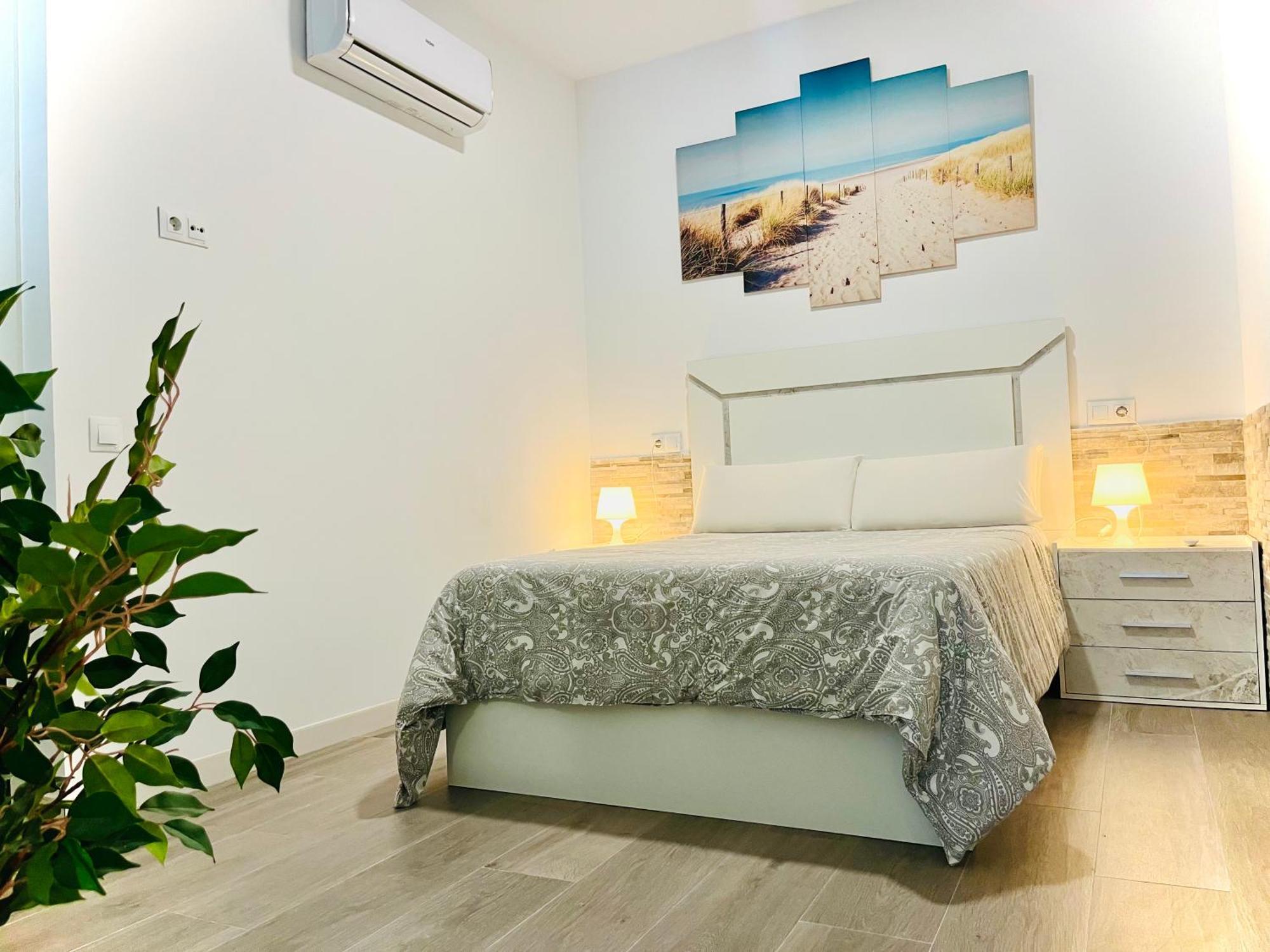 Luxury Carihuela Beach Torremolinos Exterior photo