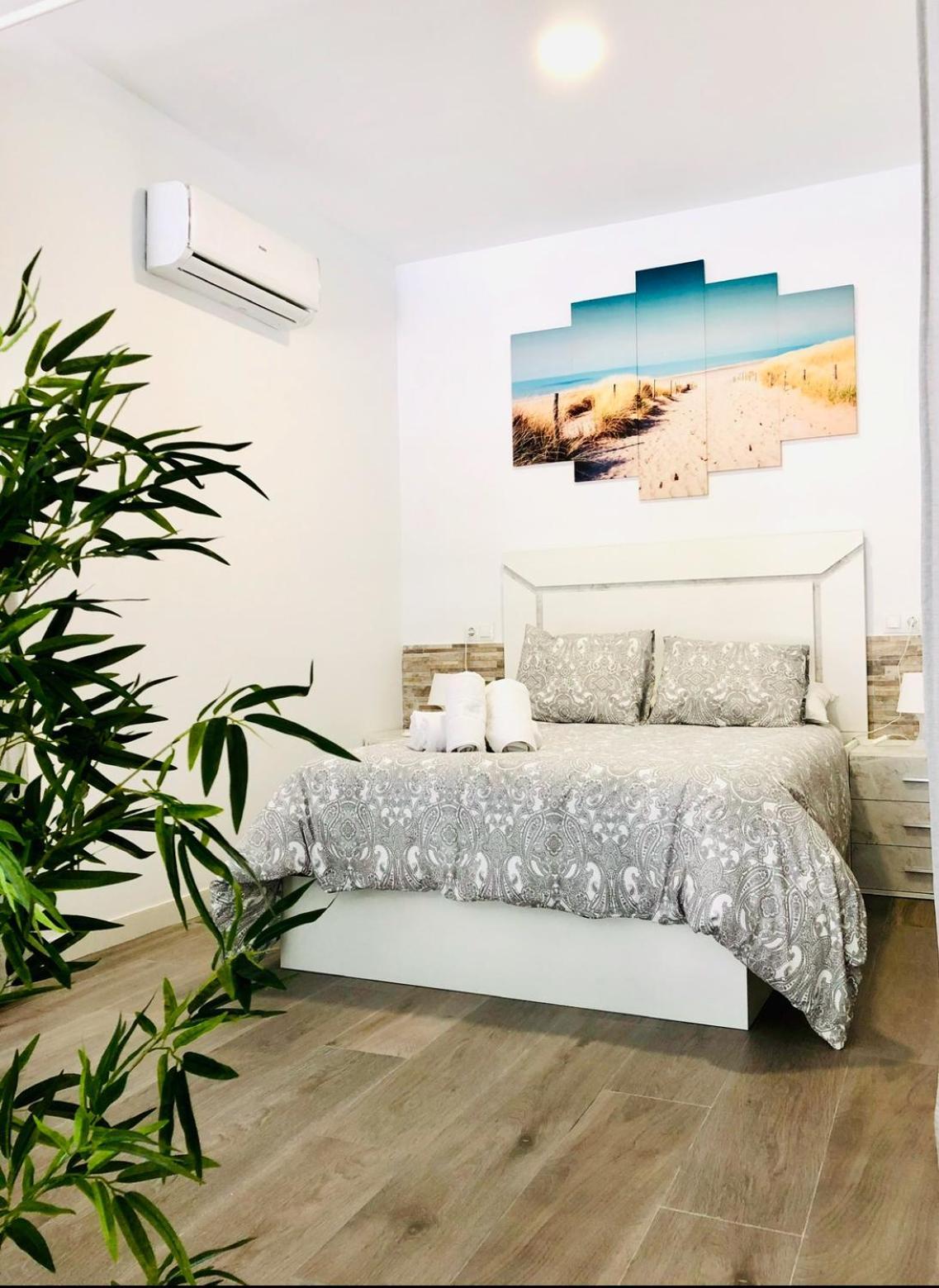 Luxury Carihuela Beach Torremolinos Exterior photo
